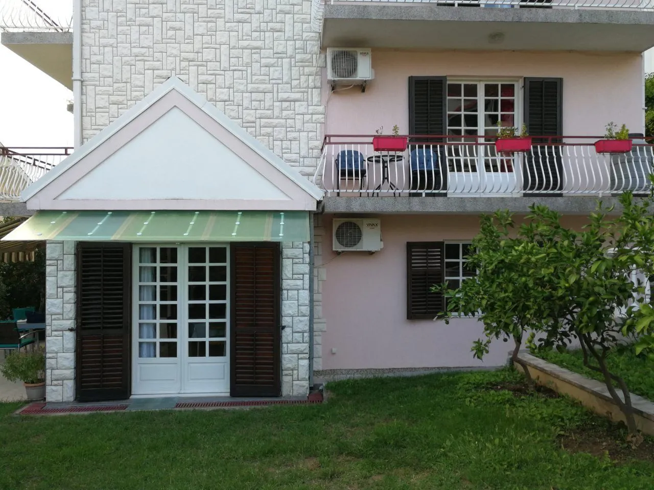 Prodaja, kuća, 400m², Tivat, Crna Gora