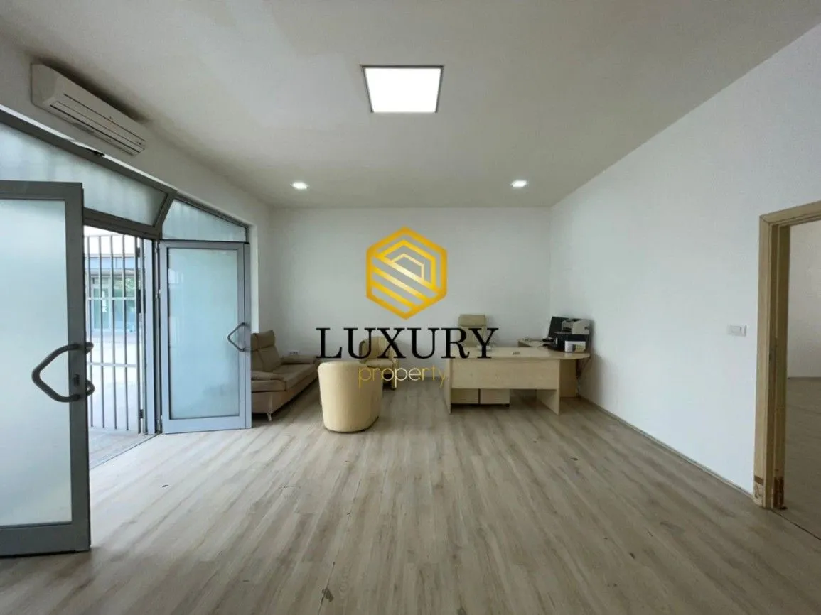 Rent, office space, 100m², Zabjelo, Podgorica