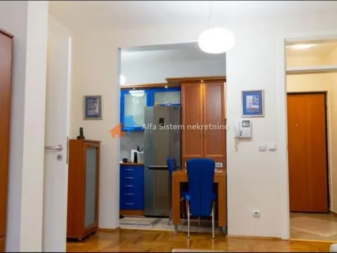 Rent, two bedroom apartment, 52m², Savski Venac, Beograd - image 4