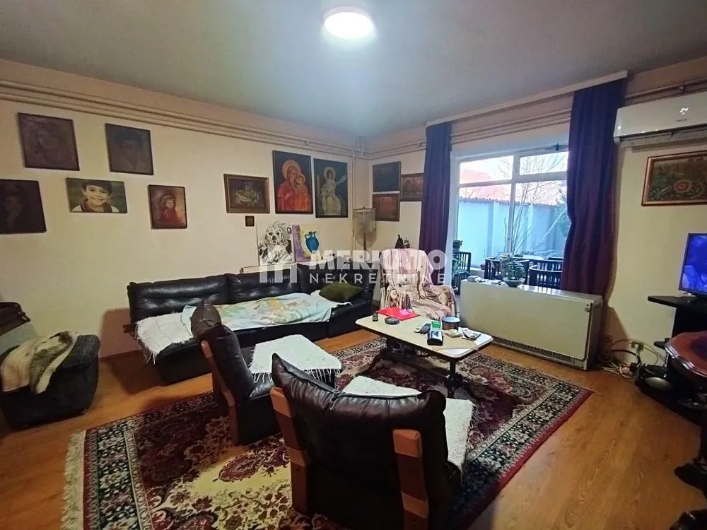 Prodaja, kuća, 390m², Gradnulica, Zrenjanin