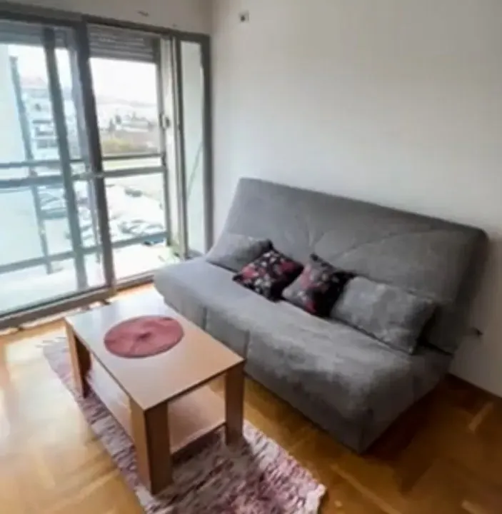 Rent, one bedroom apartment, 40m², Kod Big Fashion-a, Podgorica