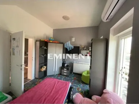 Sale, house, 342m², Stari Banovci, Stara Pazova - image 13