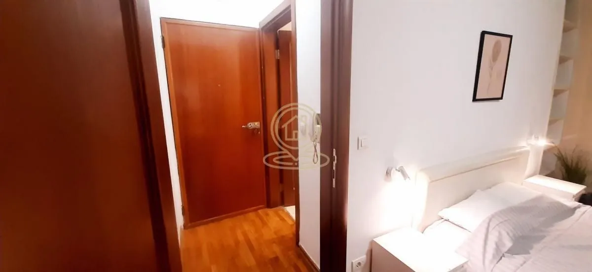 Rent, one bedroom apartment, 30m², Stari Grad, Beograd