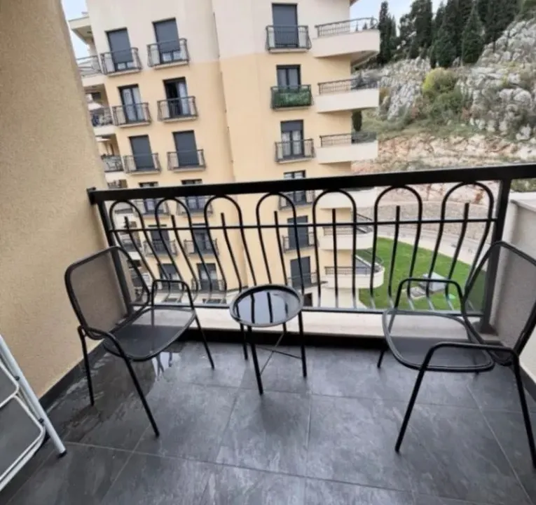 Izdavanje, jednosoban stan, 50m², Ljubović, Podgorica