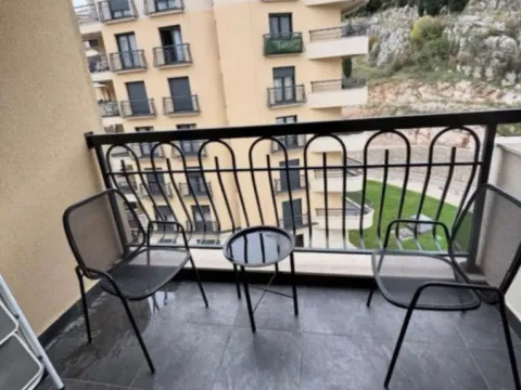 Izdavanje, jednosoban stan, 50m², Ljubović, Podgorica - image 1