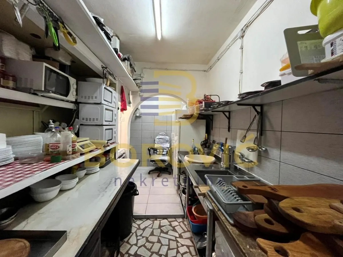 Izdavanje, poslovni prostor, 66m², Autokomanda, Voždovac Sve Podlokacije