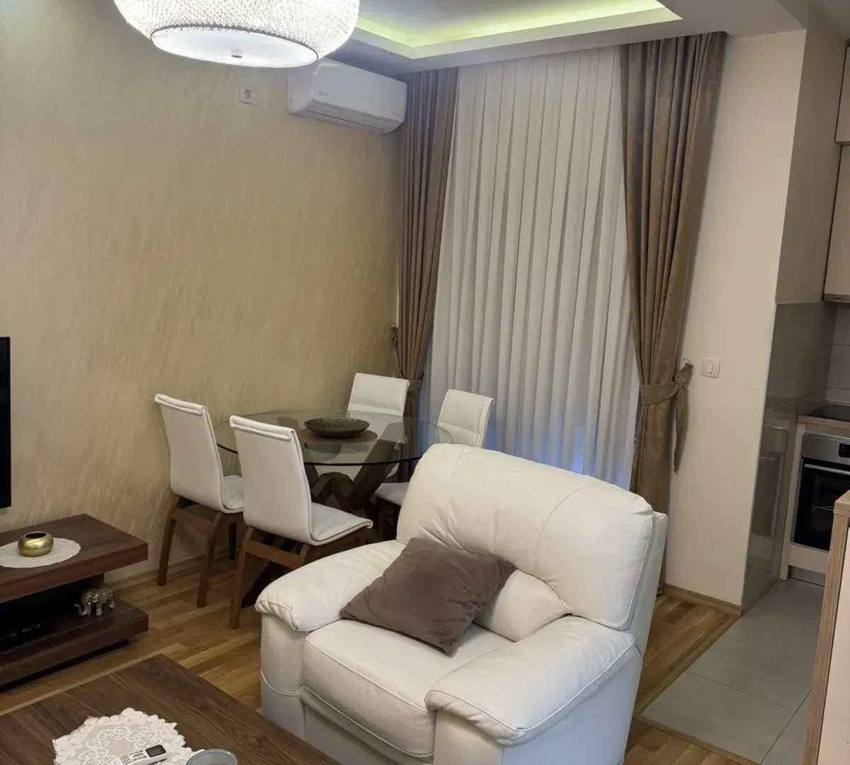 Rent, one bedroom apartment, 50m², Blok 9, Podgorica