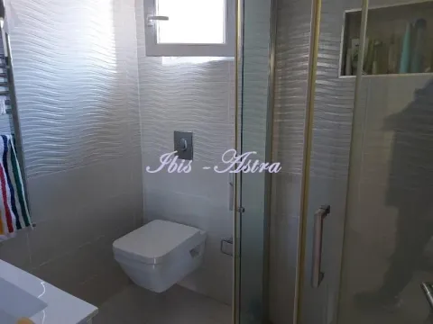 Izdavanje, kuća, 100m², Zemun Kalvarija, Zemun Sve Podlokacije - image 13