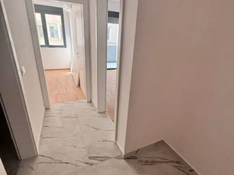 Sale, one bedroom apartment, 39m², Bečići, Budva - image 8