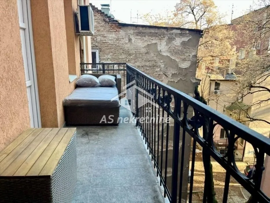 Rent, three bedroom apartment, 84m², Stari Grad, Beograd