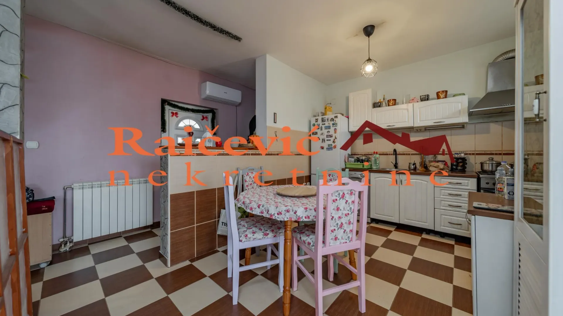 Prodaja, trosoban stan, 115m², Petlovo Brdo, Beograd