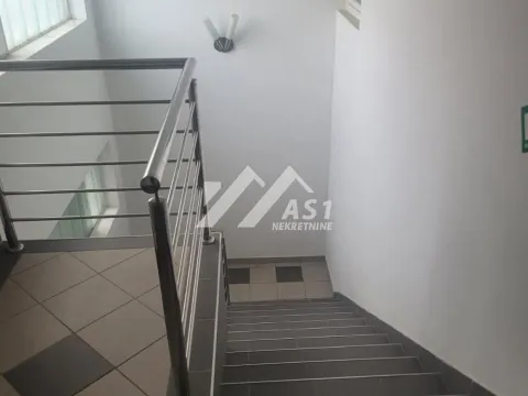 Rent, office space, 750m², Veternik, Novi Sad Sve Podlokacije - image 3