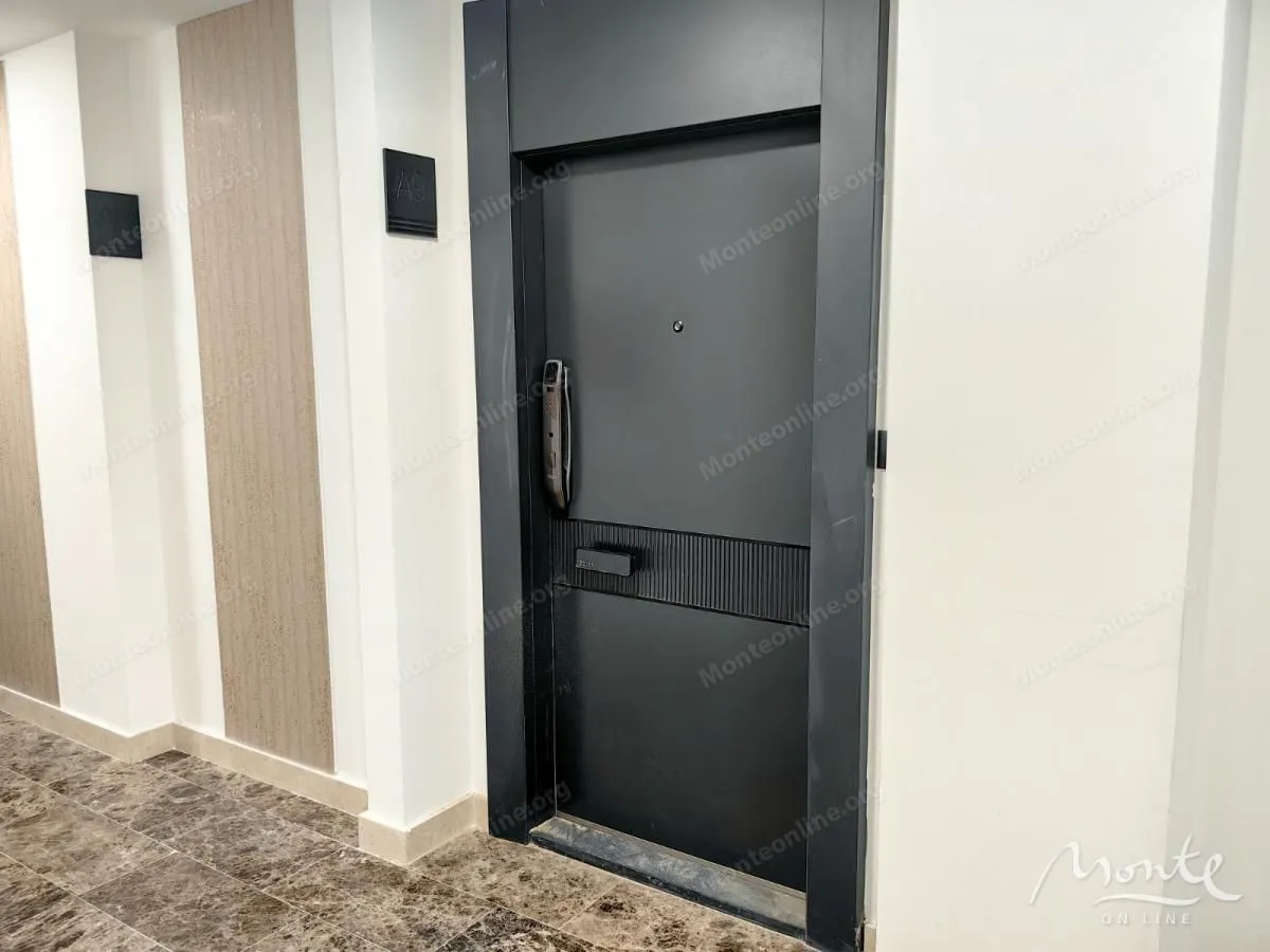 Prodaja, trosoban stan, 111m², Vezirov Most, Podgorica