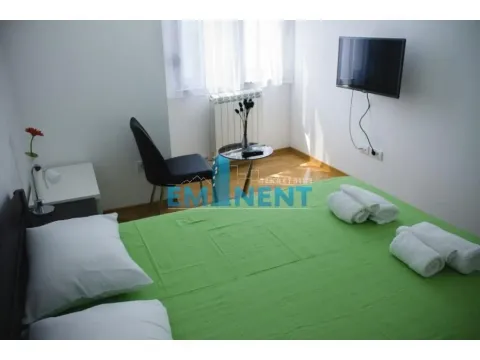 Izdavanje, trosoban stan, 89m², Stari Grad, Beograd - image 10