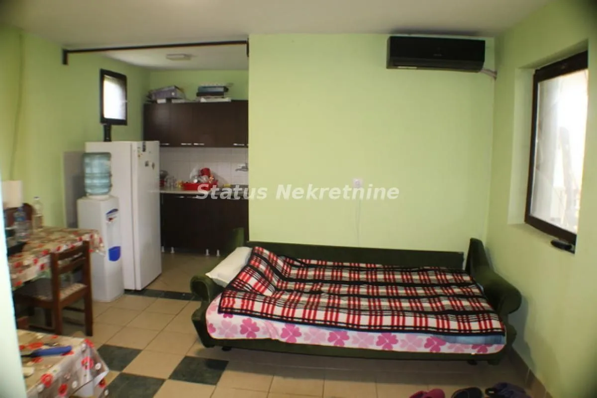 Sale, office space, 848m², Titel, Novi Sad