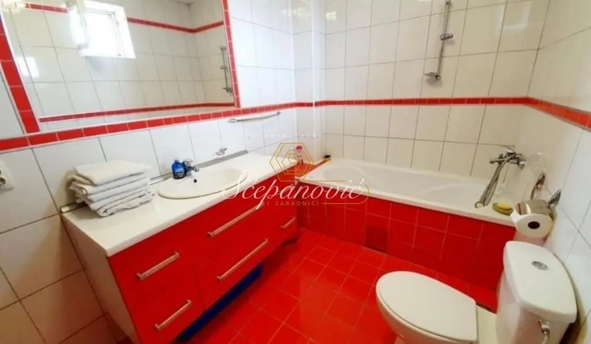 Prodaja, kuća, 162m², Mišeluk, Petrovaradin
