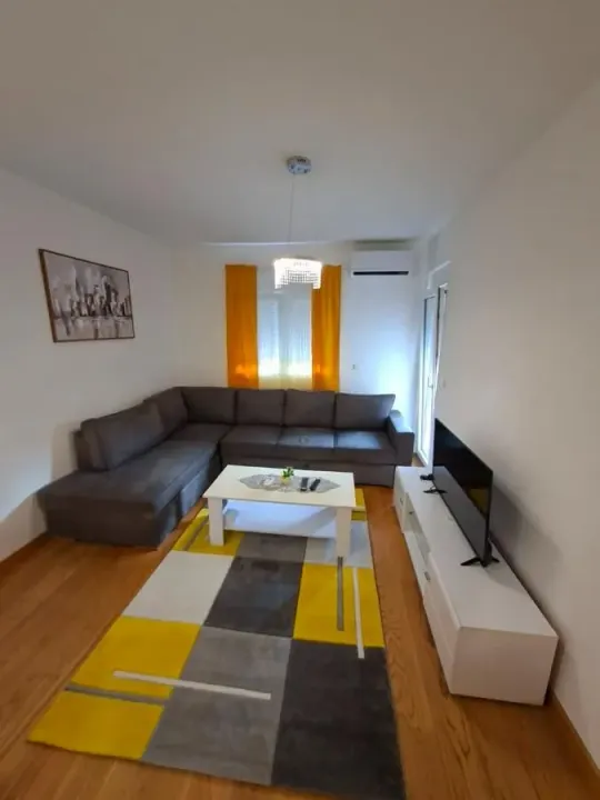 Rent, studio apartment, 45m², City Kvart, Podgorica