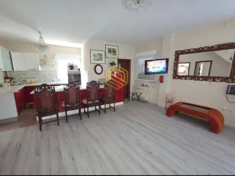 Prodaja, kuća, 297m², Zabjelo, Podgorica - image 1