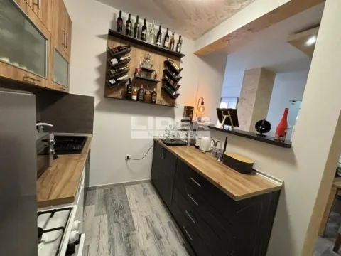 Izdavanje, trosoban stan, 115m², Jajinci, Voždovac Sve Podlokacije - image 5