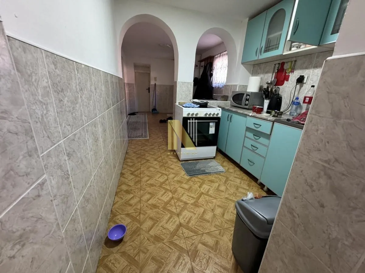 Prodaja, kuća, 441m², Veternik, Novi Sad Sve Podlokacije