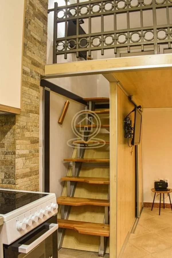 Izdavanje, dvosoban stan, 78m², Južni Bulevar, Vračar Sve Podlokacije