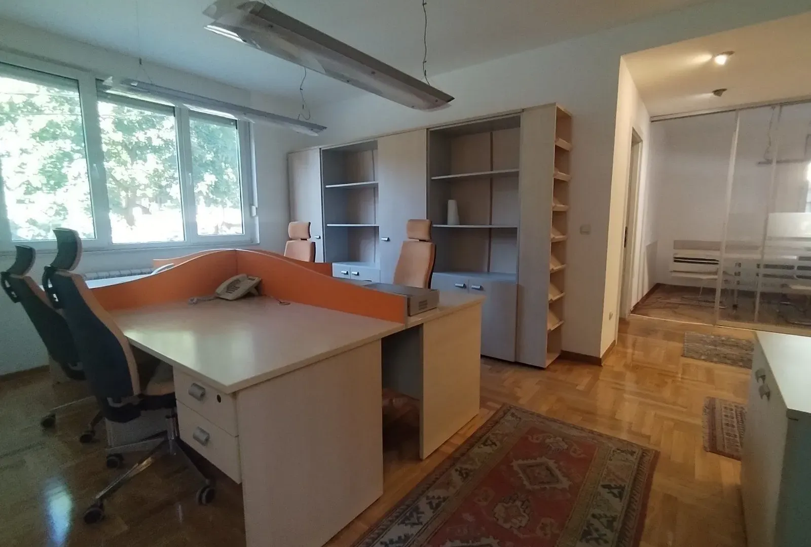 Izdavanje, poslovni prostor, 62m², Vračar Sve Podlokacije, Beograd