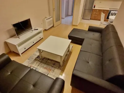 Izdavanje, dvosoban stan, 72m², City Kvart, Podgorica - image 3