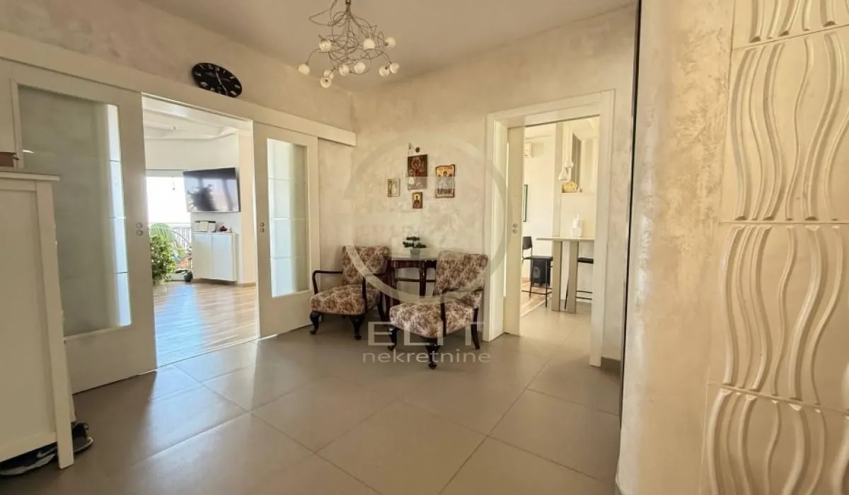 Sale, house, 273m², Petrovaradin, Novi Sad