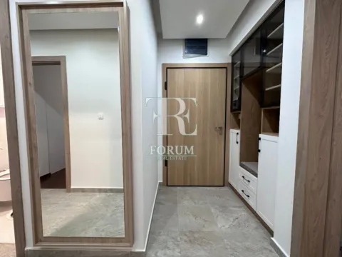 Izdavanje, dvosoban stan, 70m², Master Kvart, Podgorica - image 3