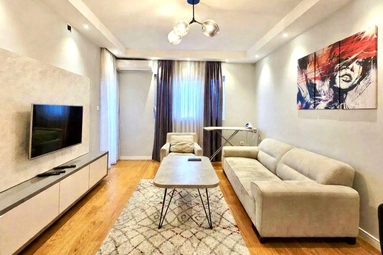 Rent, one bedroom apartment, 50m², Central Point, Podgorica