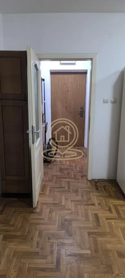 Izdavanje, garsonjera, 29m², Salajka, Novi Sad Sve Podlokacije