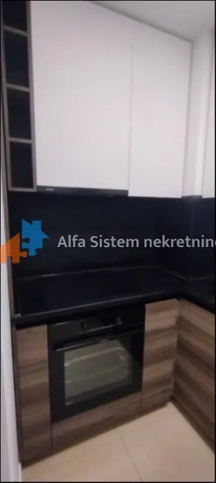 Rent, four bedroom apartment, 100m², Savski Venac, Beograd