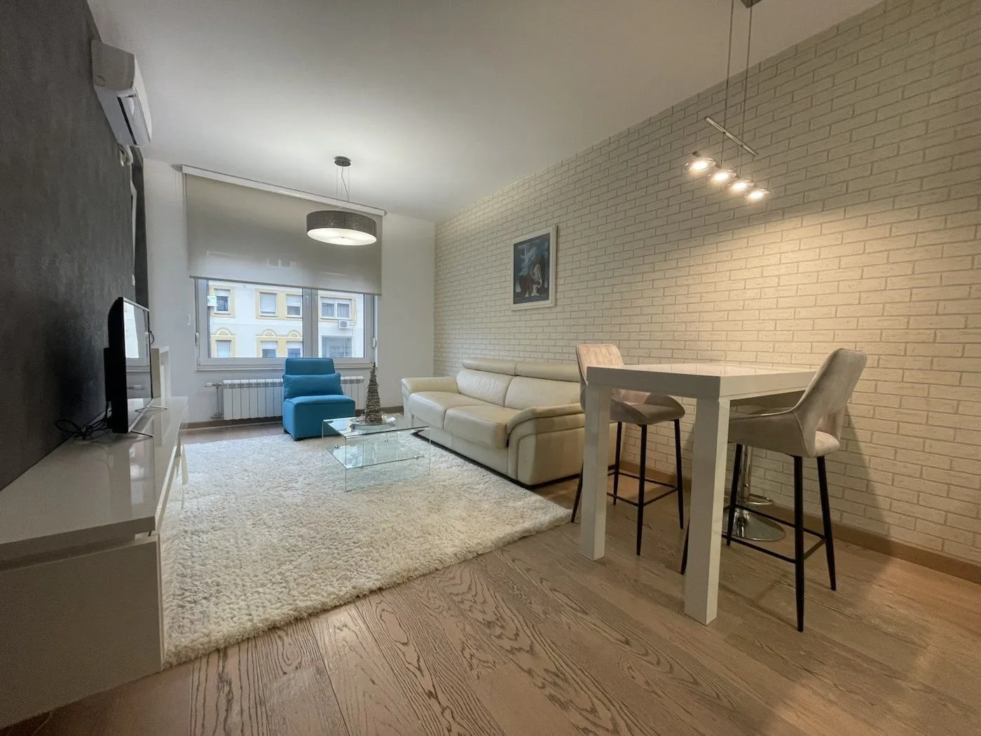 Rent, one bedroom apartment, 39m², Stari grad, Novi Sad