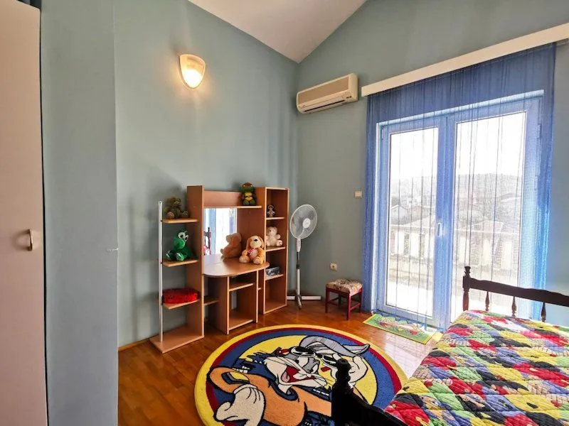 Sale, house, 489m², Zagorič, Podgorica