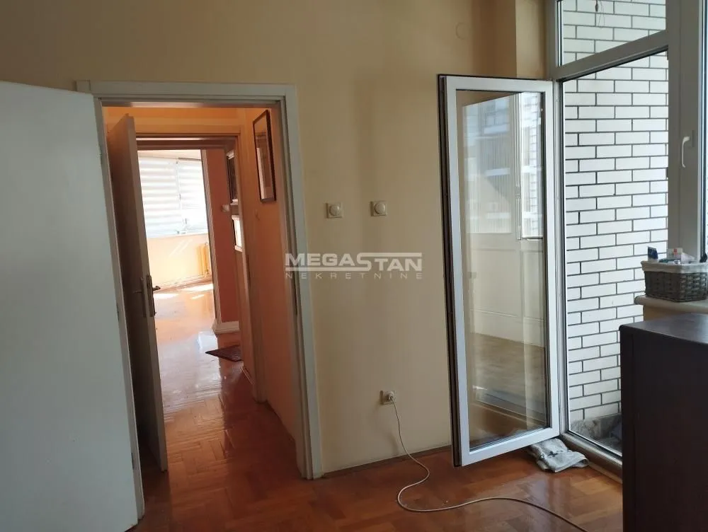 Rent, four bedroom apartment, 112m², Novi Beograd Blok 29, Novi Beograd Sve Podlokacije