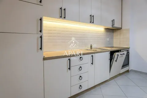 Rent, one bedroom apartment, 47m², Bečići, Budva - image 4