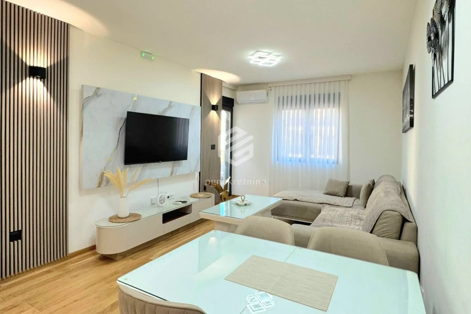 Izdavanje, jednosoban stan, 47m², City Kvart, Podgorica