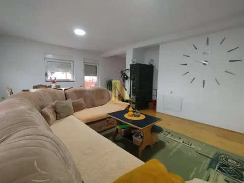 Sale, four bedroom apartment, 123m², Adice, Novi Sad Sve Podlokacije