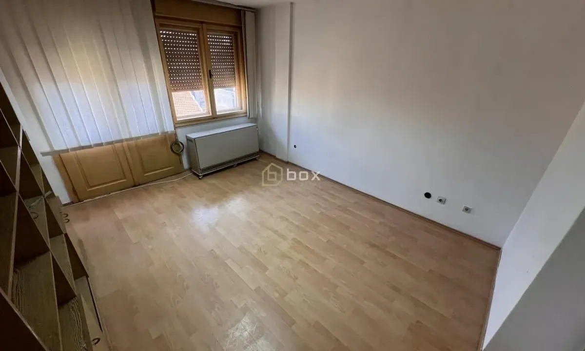Izdavanje, dvosoban stan, 65m², Centar, Niš