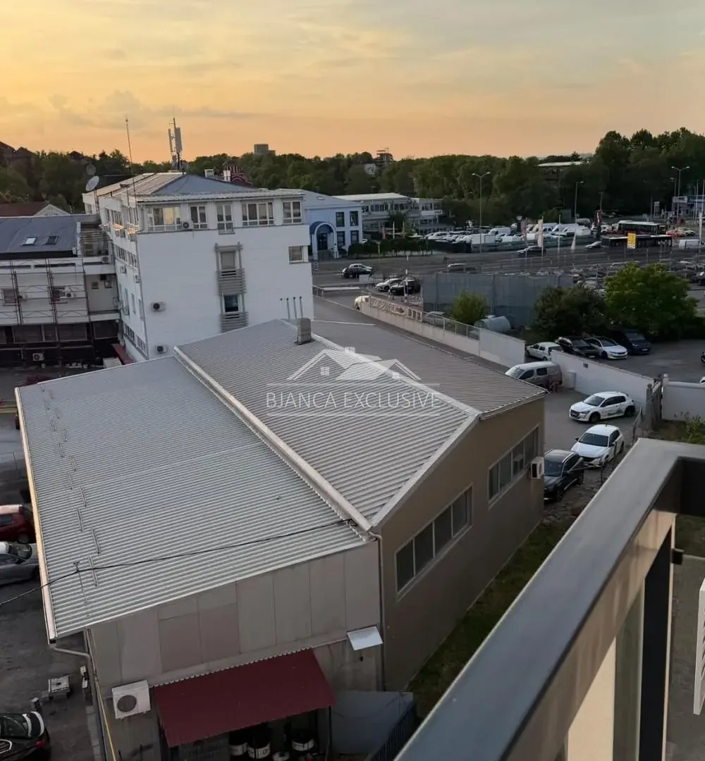 Prodaja, trosoban stan, 66m², Zemun Gornji Grad, Zemun Sve Podlokacije