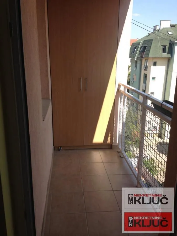Prodaja, trosoban stan, 81m², Grbavica, Novi Sad Sve Podlokacije