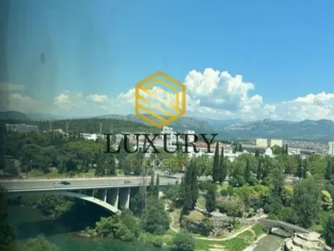 Izdavanje, poslovni prostor, 100m², Preko Morače, Podgorica - image 7