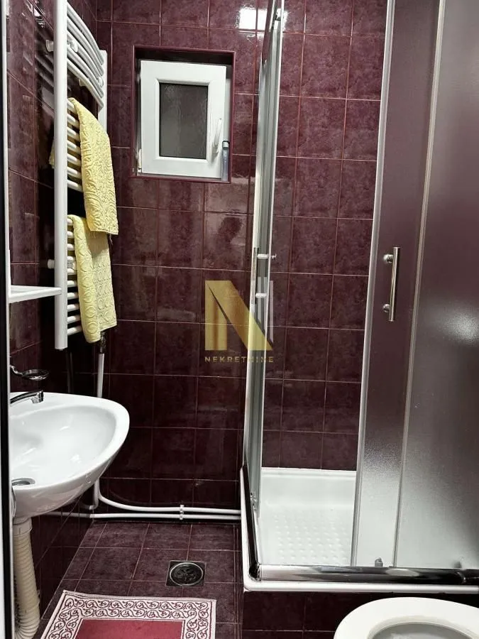 Prodaja, kuća, 249m², Krstašice, Irig