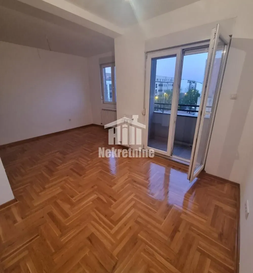 Sale, one bedroom apartment, 43m², Zemun Cara Dušana, Zemun Sve Podlokacije