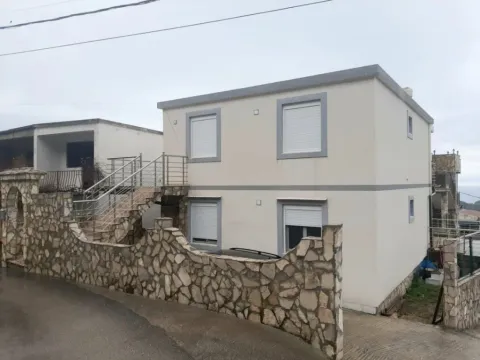 Sale, house, 211m², Sutomore, Bar