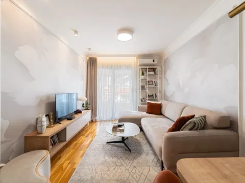 Sale, one bedroom apartment, 48m², Zaobilaznica, Budva - image 10