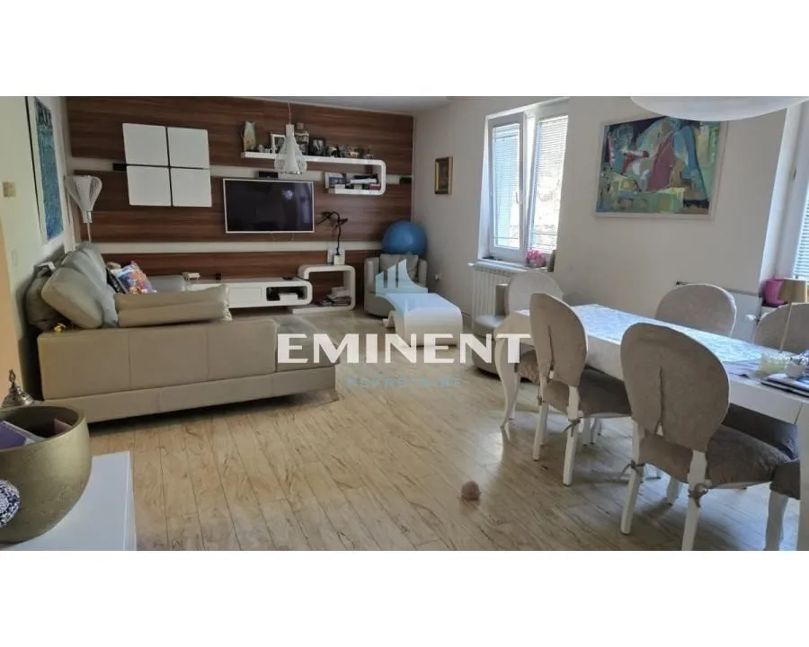 Izdavanje, trosoban stan, 73m², Slavija, Vračar Sve Podlokacije