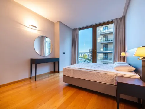 Sale, two bedroom apartment, 106m², Kod Capital Plaze, Podgorica - image 11