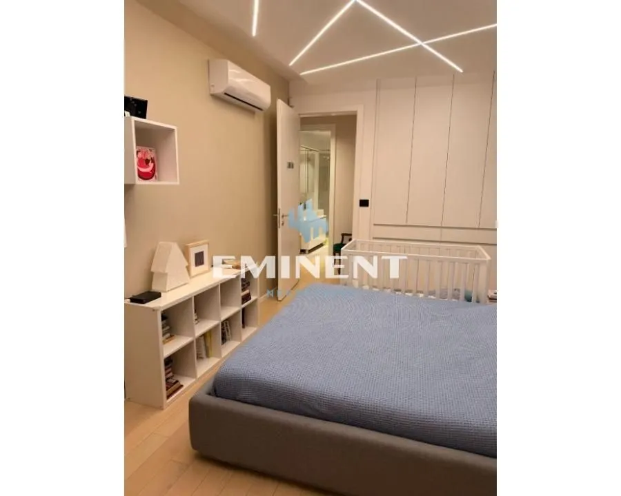 Izdavanje, trosoban stan, 103m², Stari Grad, Beograd