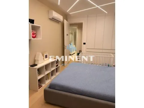 Izdavanje, trosoban stan, 103m², Stari Grad, Beograd - image 9